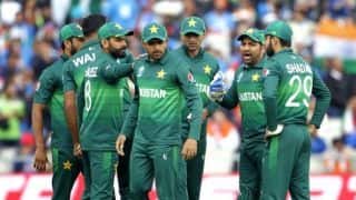 (रिव्यू): एक शर्मनाक हार से विश्व कप के आखिर तक नहीं उबर पाया पाकिस्तान